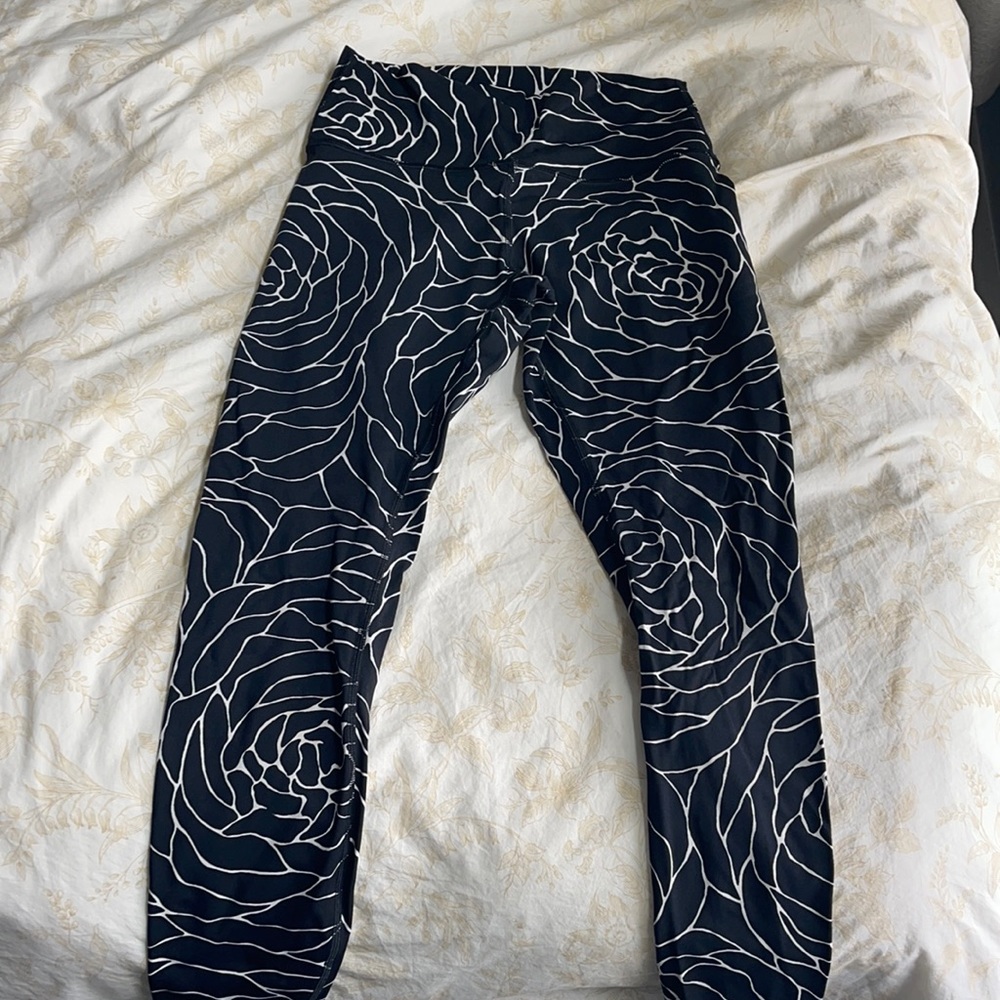 Lululemon design leggings